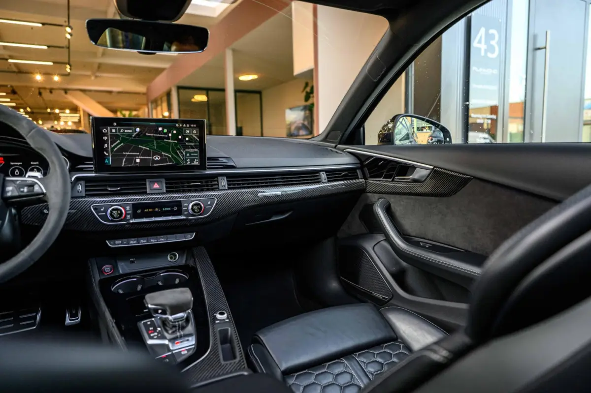 Audi RS4 Avant 2.9 TFSI 450PK | Pano | HUD | B&O | Massage | 360° | RS Dynamic