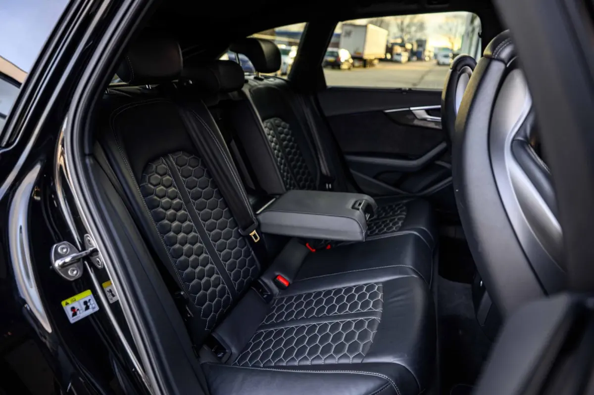 Audi RS4 Avant 2.9 TFSI 450PK | Pano | HUD | B&O | Massage | 360° | RS Dynamic