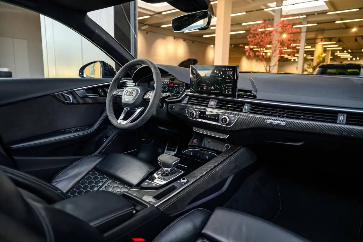 Audi RS4 Avant 2.9 TFSI 450PK | Pano | HUD | B&O | Massage | 360° | RS Dynamic