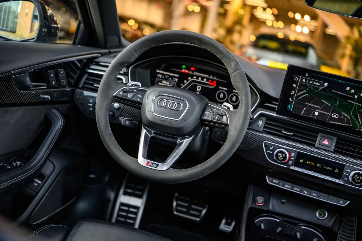 Audi RS4 Avant 2.9 TFSI 450PK | Pano | HUD | B&O | Massage | 360° | RS Dynamic
