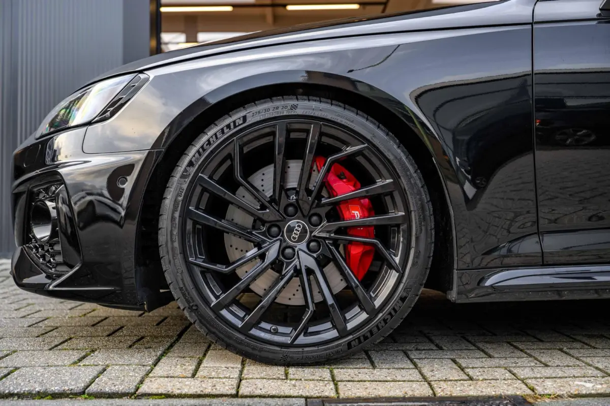 Audi RS4 Avant 2.9 TFSI 450PK | Pano | HUD | B&O | Massage | 360° | RS Dynamic