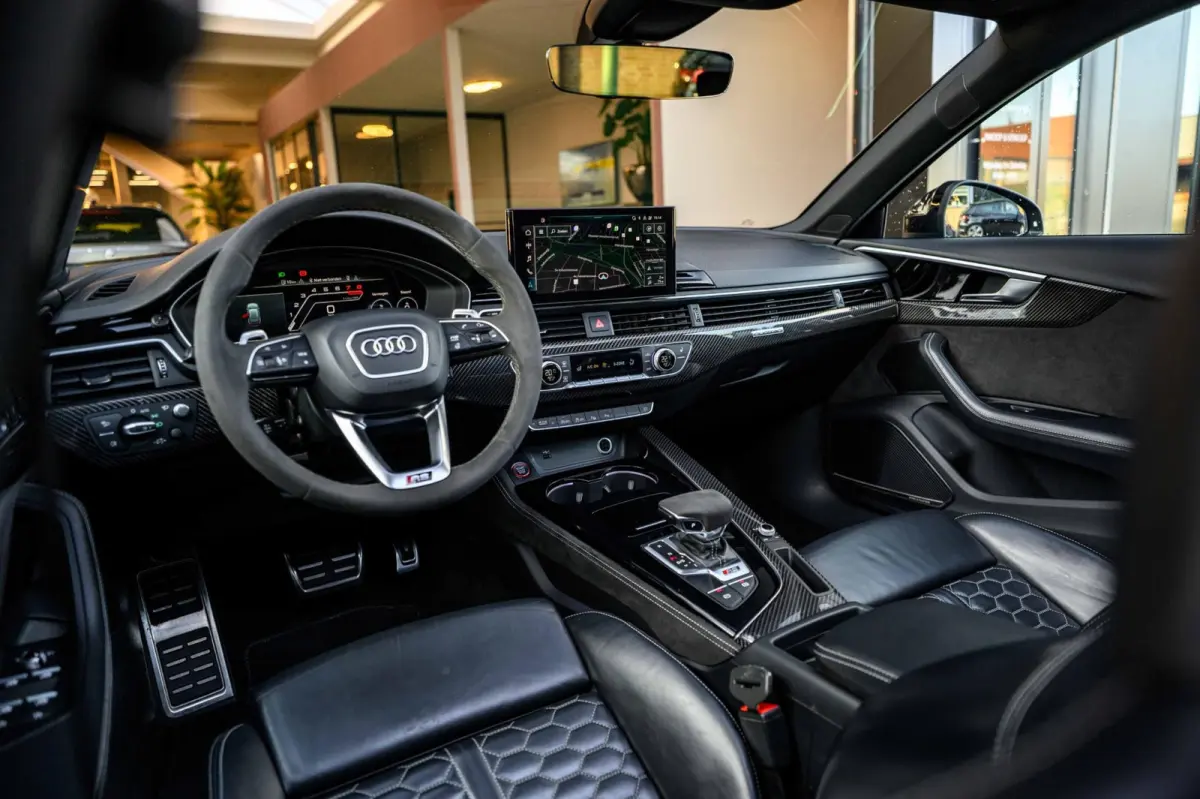 Audi RS4 Avant 2.9 TFSI 450PK | Pano | HUD | B&O | Massage | 360° | RS Dynamic