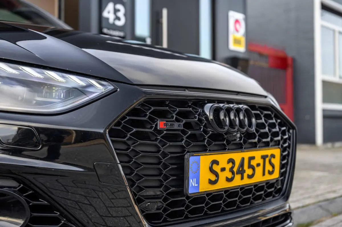 Audi RS4 Avant 2.9 TFSI 450PK | Pano | HUD | B&O | Massage | 360° | RS Dynamic