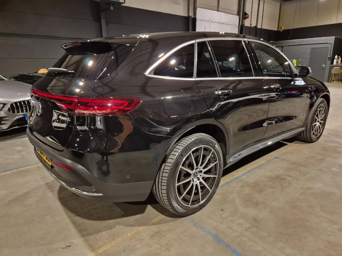 400 4MATIC Business Solution AMG 80 kWh - SOH 96% - Ambiant light - Adapt Cruise - NL Auto - Incl BTW