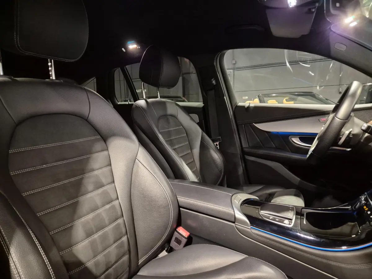 400 4MATIC Business Solution AMG 80 kWh - SOH 96% - Ambiant light - Adapt Cruise - NL Auto - Incl BTW