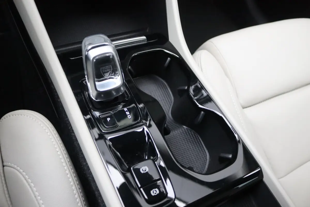 T5 PHEV Inscription SOH 100%/Leder/Camera/Parkeerhulp/Elektr.-klep
