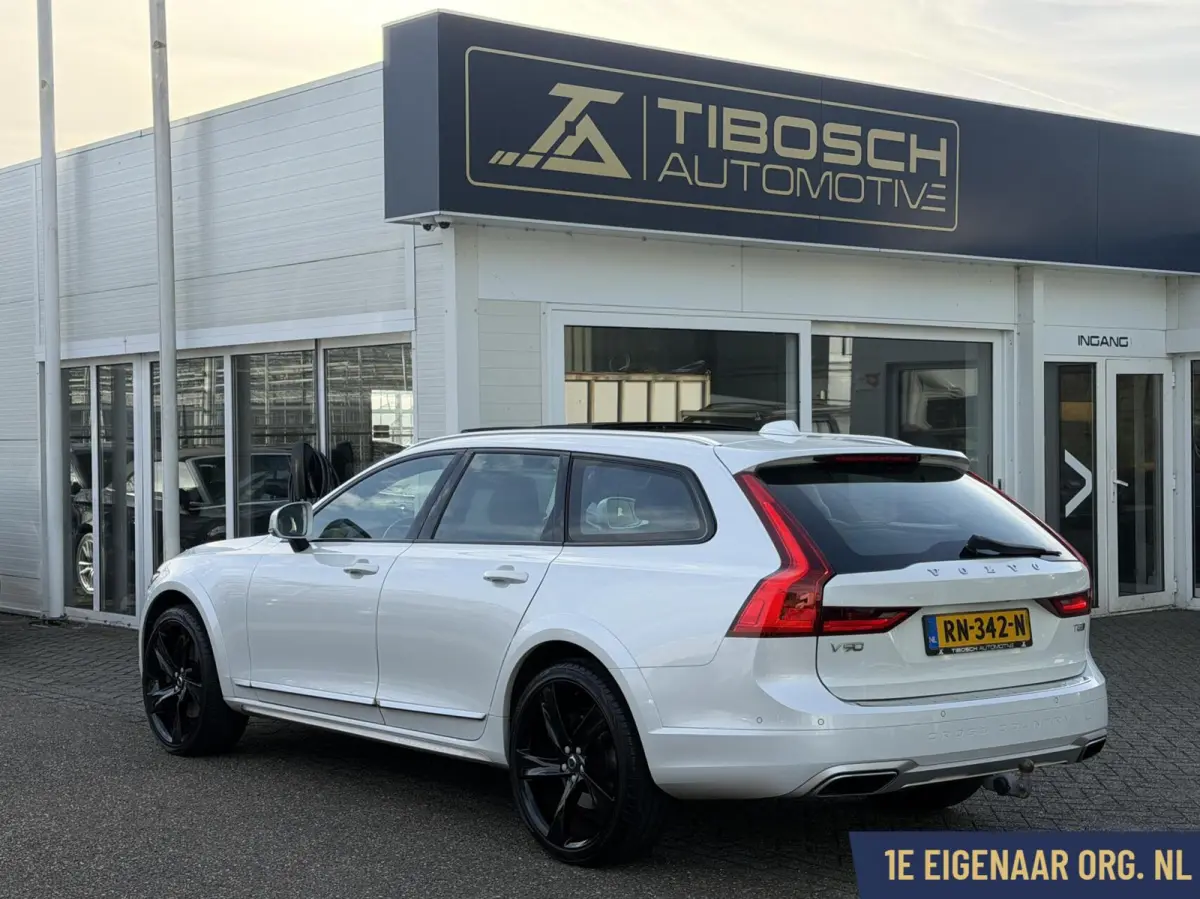2.0 T5 AWD PRO PANORAMA 360 gr CAM