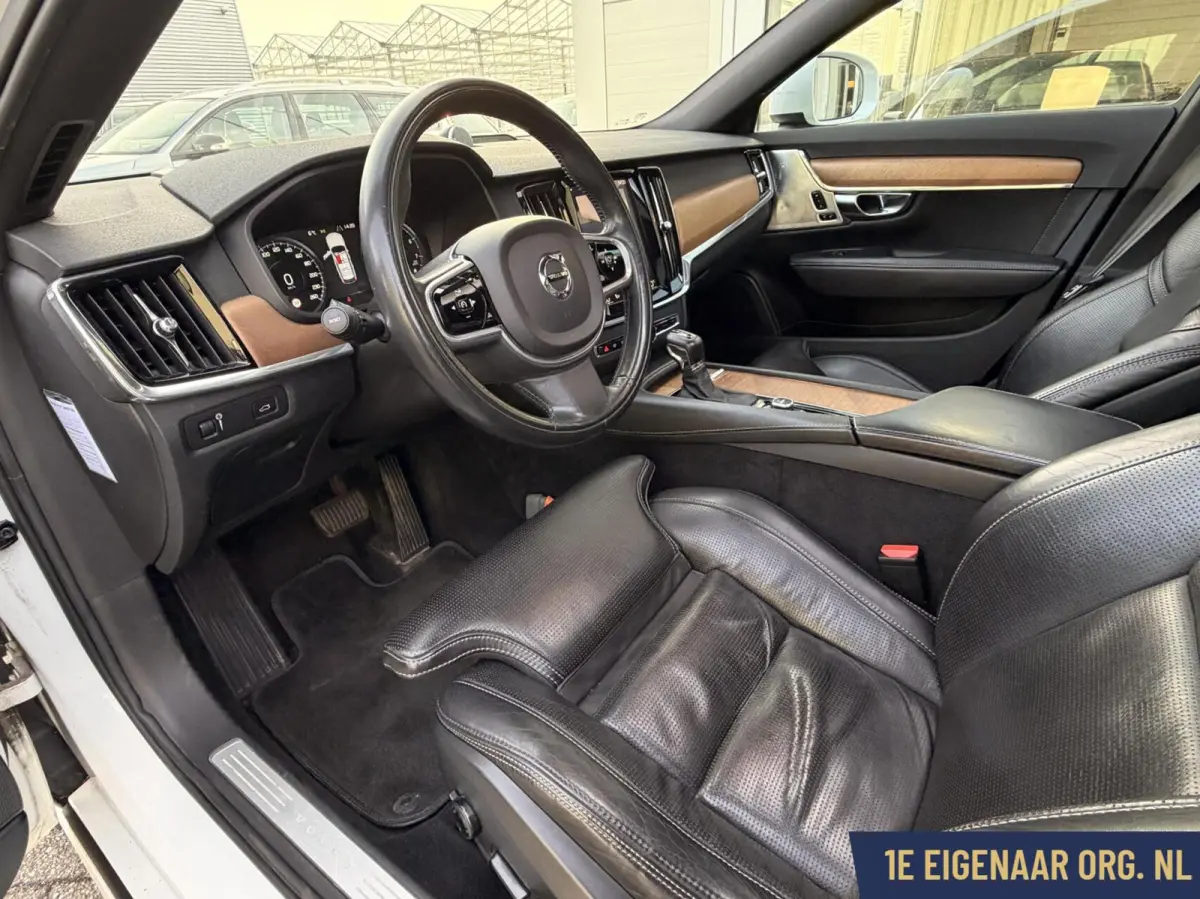 2.0 T5 AWD PRO PANORAMA 360 gr CAM