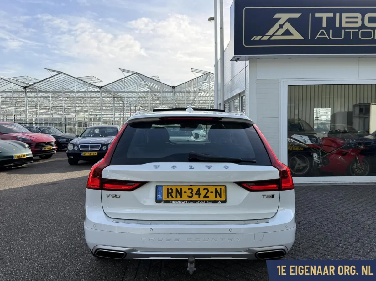 2.0 T5 AWD PRO PANORAMA 360 gr CAM