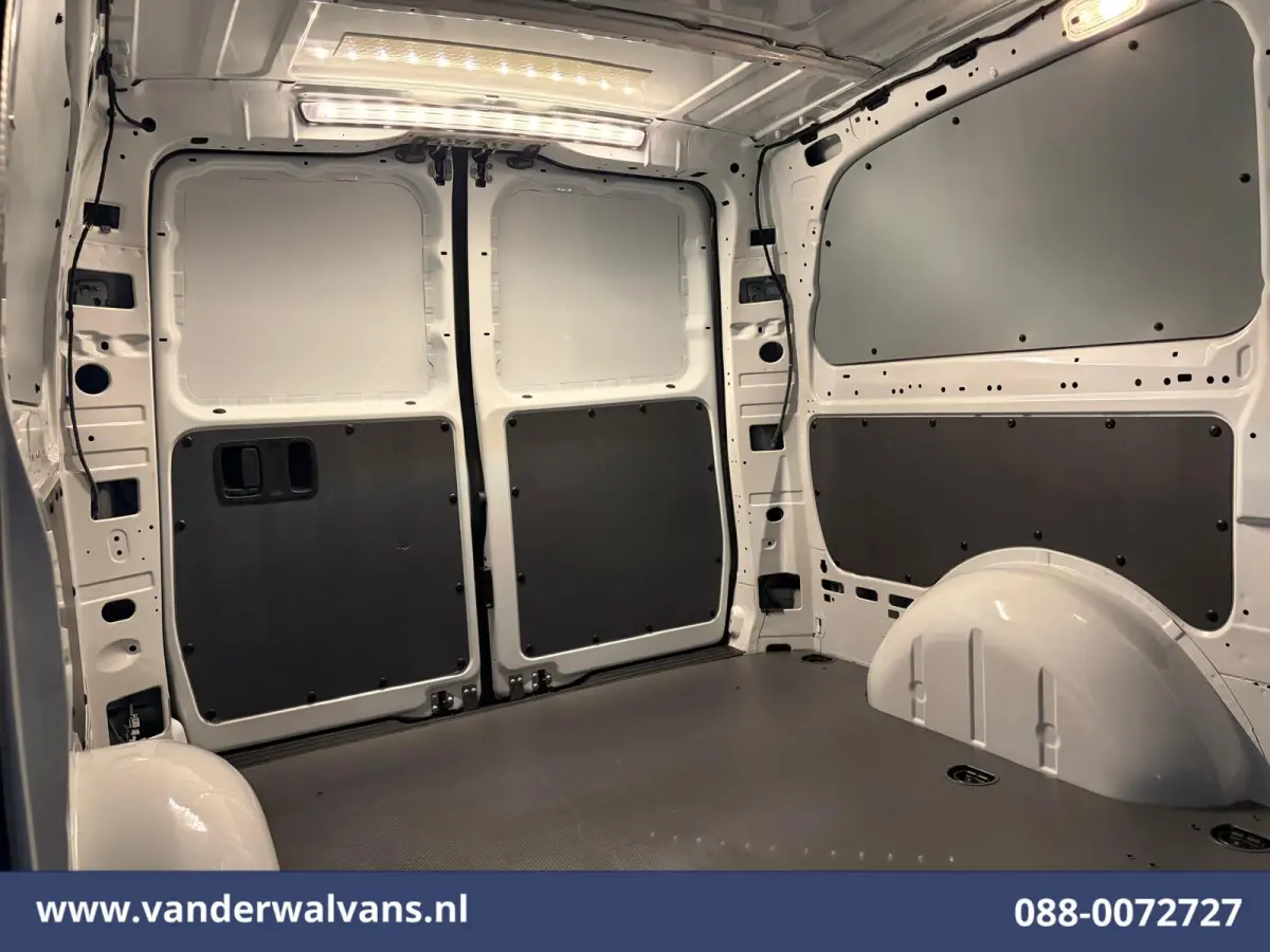 114 CDI 136pk L2H1 Euro6 Airco | Camera | Cruisecontrol | Apple Carplay Android Auto, Parkeersensoren
