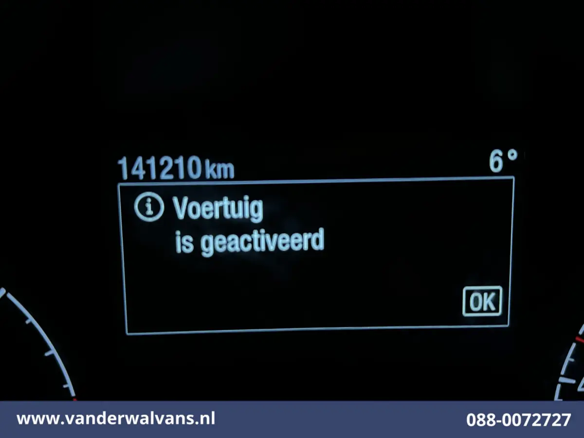 2.0 TDCI L2H1 Euro6 Airco | Camera | Navigatie | LED | Apple Carplay | Cruisecontrol Android Auto, Parkeersensoren, Stoelverwarming, Verwarmde voorruit, Bijrijdersbank, 2670kg trekvermogen