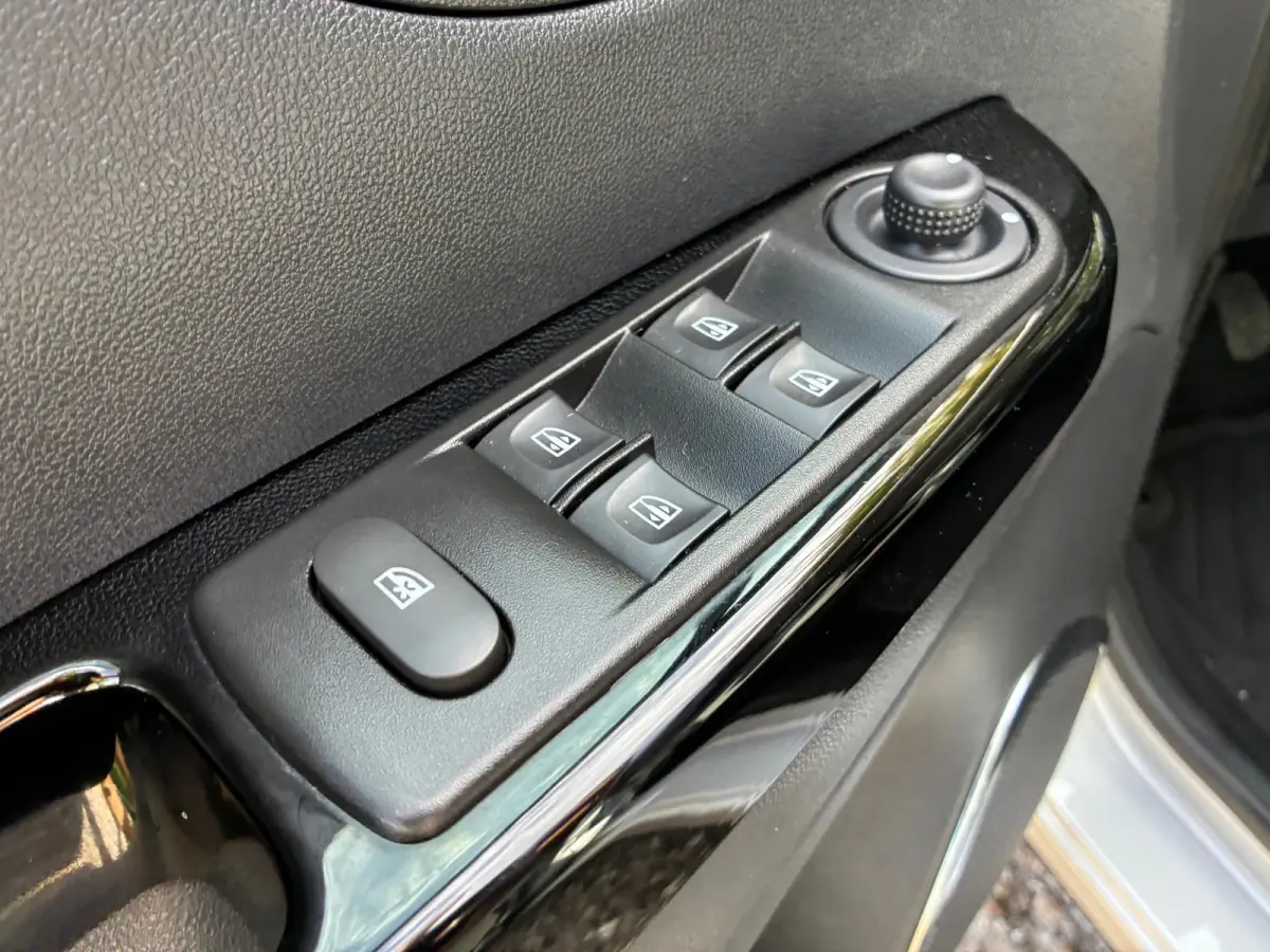0.9 TCe Dynamique | Keyless + Clima + Cruise + Navi nu €6.975,-!!!