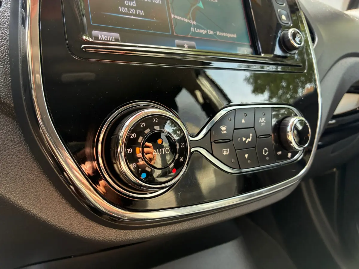 0.9 TCe Dynamique | Keyless + Clima + Cruise + Navi nu €6.975,-!!!