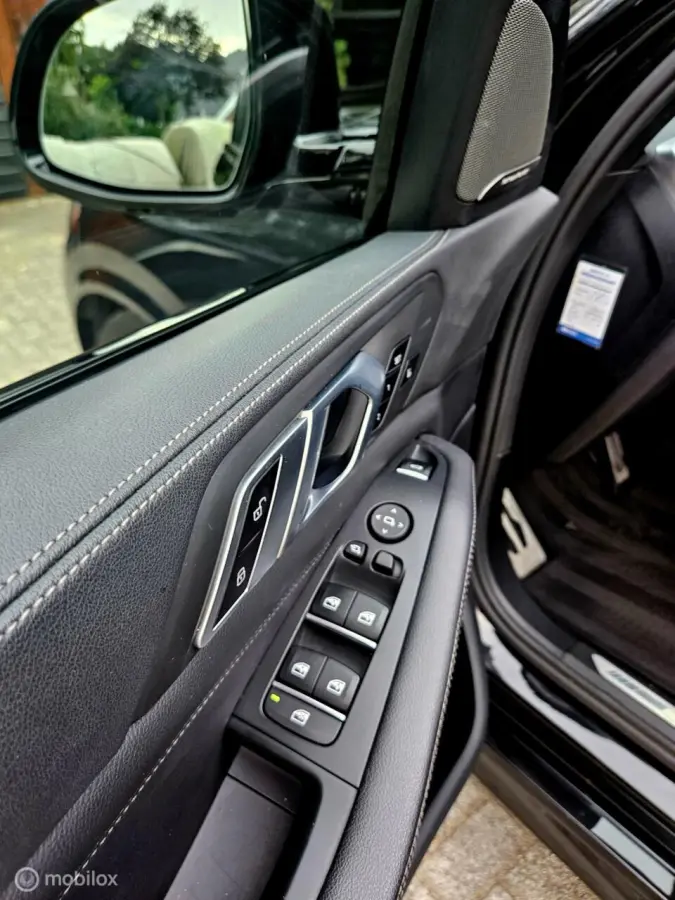 xDrive45E High Executive Hybride 394PK | SKY Lounge