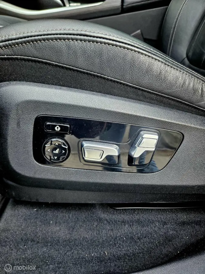xDrive45E High Executive Hybride 394PK | SKY Lounge