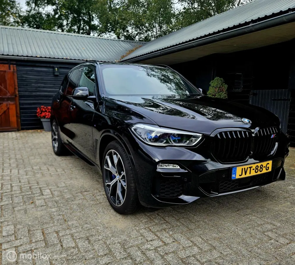 xDrive45E High Executive Hybride 394PK | SKY Lounge