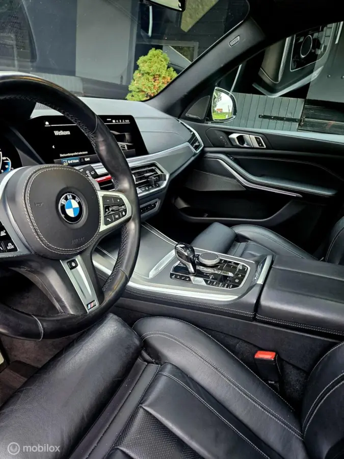 xDrive45E High Executive Hybride 394PK | SKY Lounge