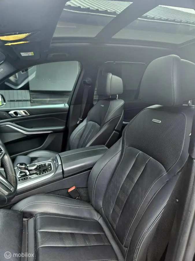 xDrive45E High Executive Hybride 394PK | SKY Lounge