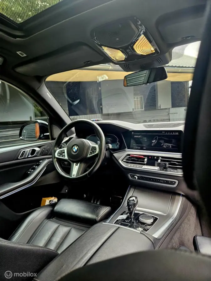 xDrive45E High Executive Hybride 394PK | SKY Lounge