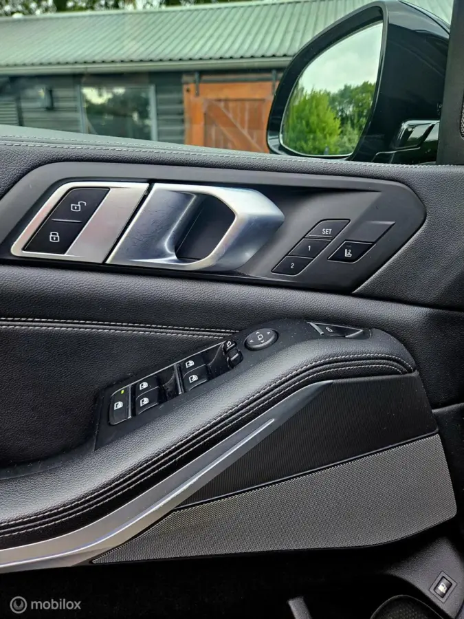 xDrive45E High Executive Hybride 394PK | SKY Lounge