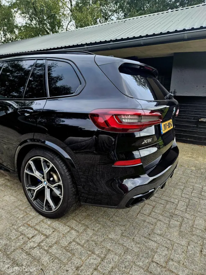 xDrive45E High Executive Hybride 394PK | SKY Lounge