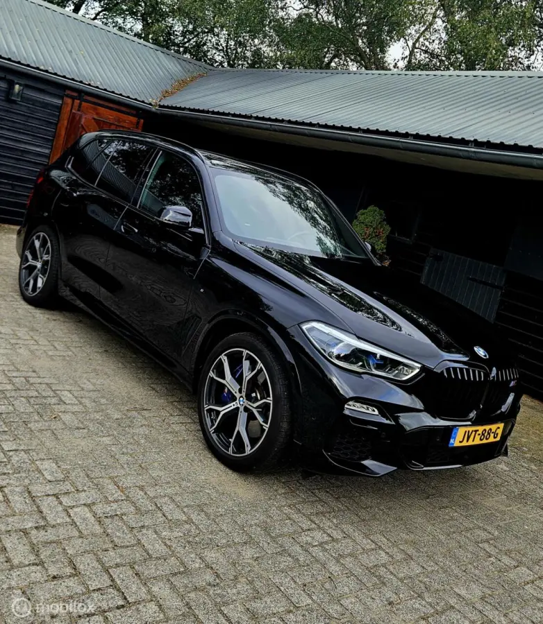 xDrive45E High Executive Hybride 394PK | SKY Lounge