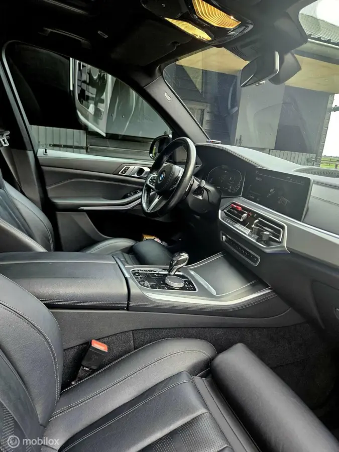 xDrive45E High Executive Hybride 394PK | SKY Lounge