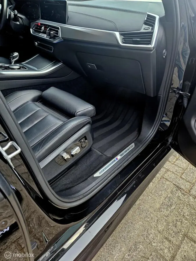 xDrive45E High Executive Hybride 394PK | SKY Lounge