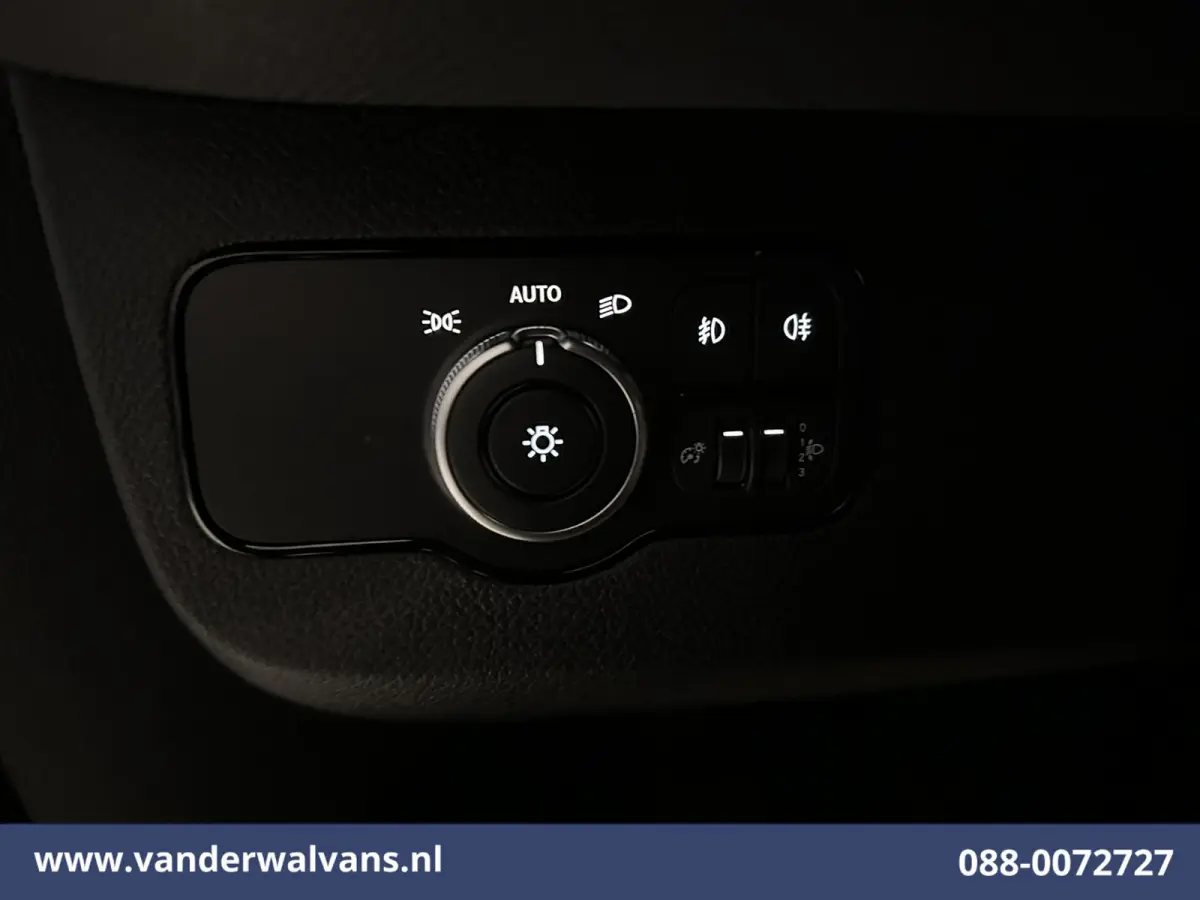 317 CDI 170pk L3H2 Euro6 Airco | 360 graden Camera | Navigatie | Apple Carplay | Cruisecontrol Android Auto, Stoelverwarming, Chauffeursstoel, 270 Graden Achterdeuren, Parkeersensoren, Bijri