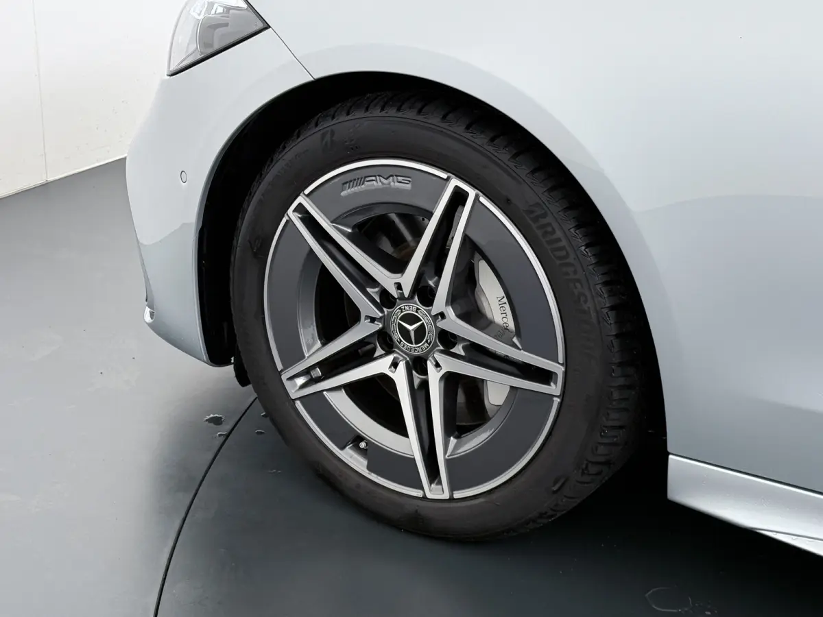 180 AMG Line | Pano Memory Keyless Digital 360 Camera
