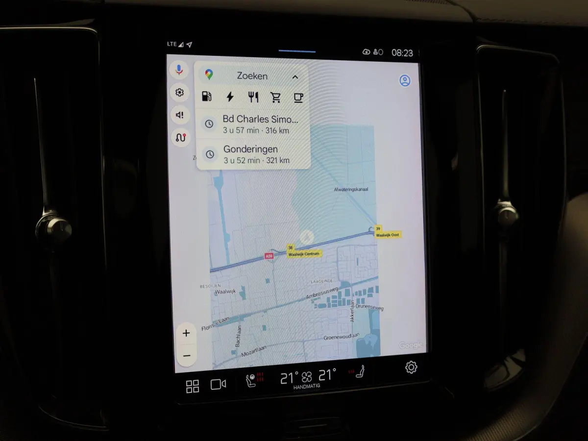 2.0 T8 Plug-in hybrid AWD Plus Dark | Panoramadak | Automaat | Apple Carplay / Android Auto | Stoel-stuurverwarming | Virtual Cockpit | Camera | Climate Control | Leder | Elektrisch Verstelb
