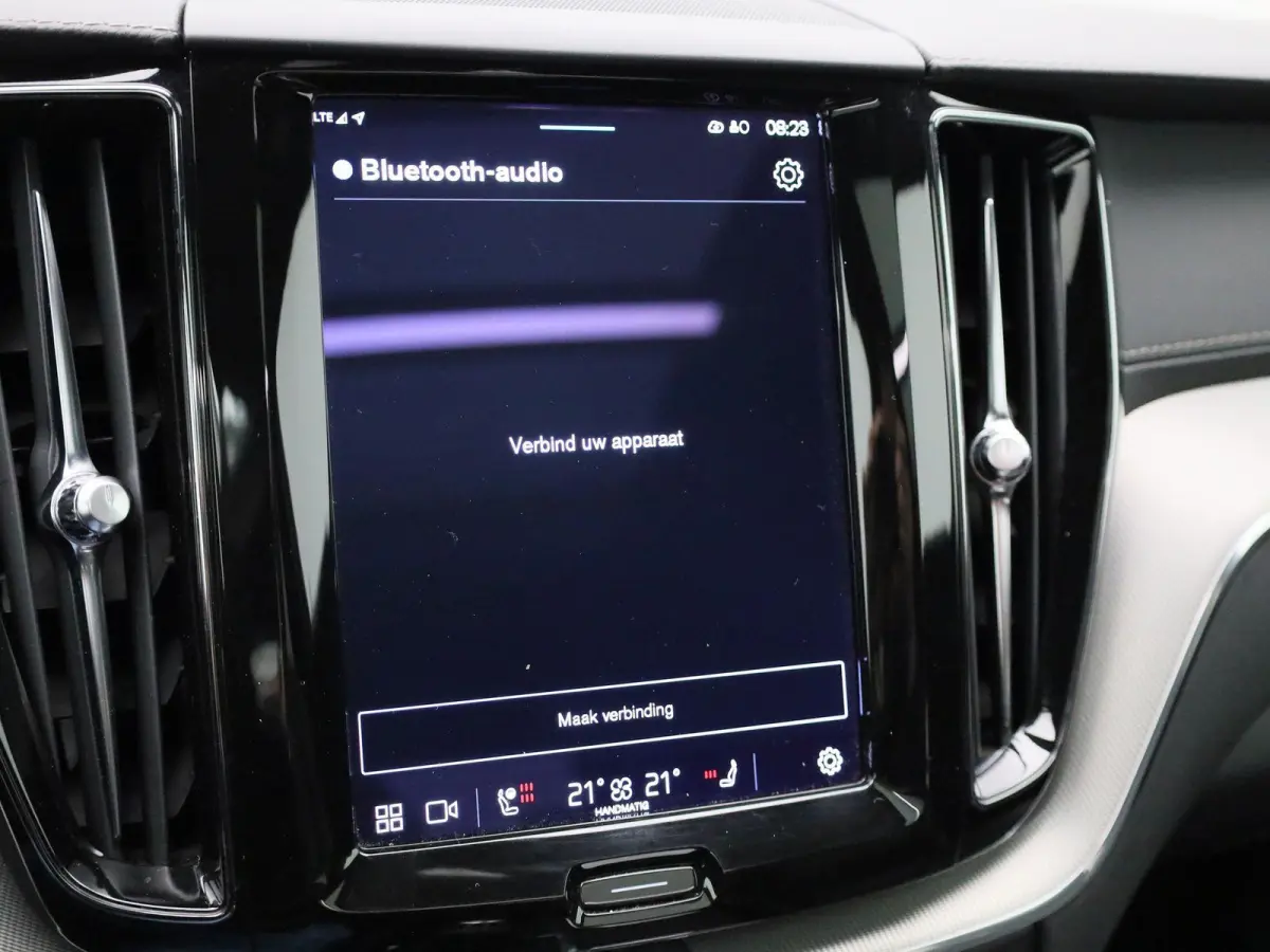2.0 T8 Plug-in hybrid AWD Plus Dark | Panoramadak | Automaat | Apple Carplay / Android Auto | Stoel-stuurverwarming | Virtual Cockpit | Camera | Climate Control | Leder | Elektrisch Verstelb