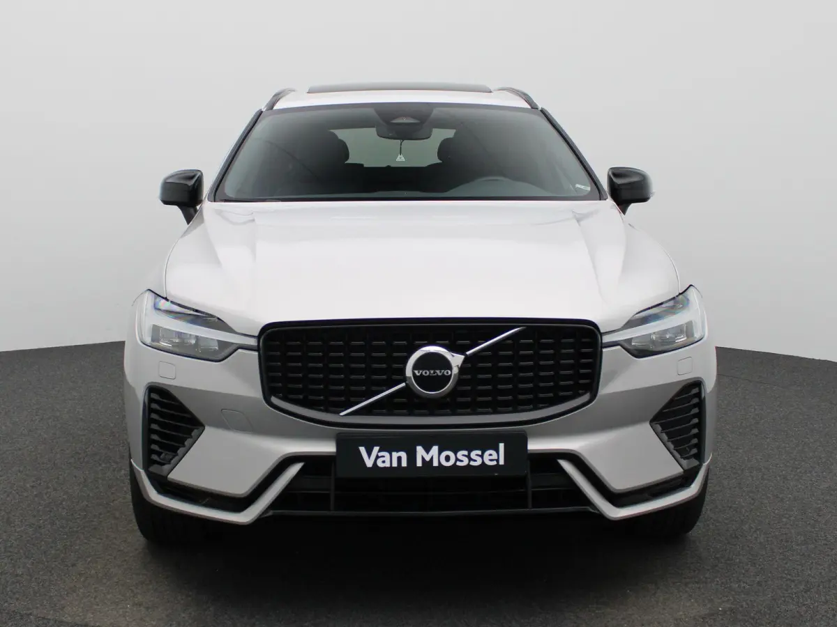 2.0 T8 Plug-in hybrid AWD Plus Dark | Panoramadak | Automaat | Apple Carplay / Android Auto | Stoel-stuurverwarming | Virtual Cockpit | Camera | Climate Control | Leder | Elektrisch Verstelb