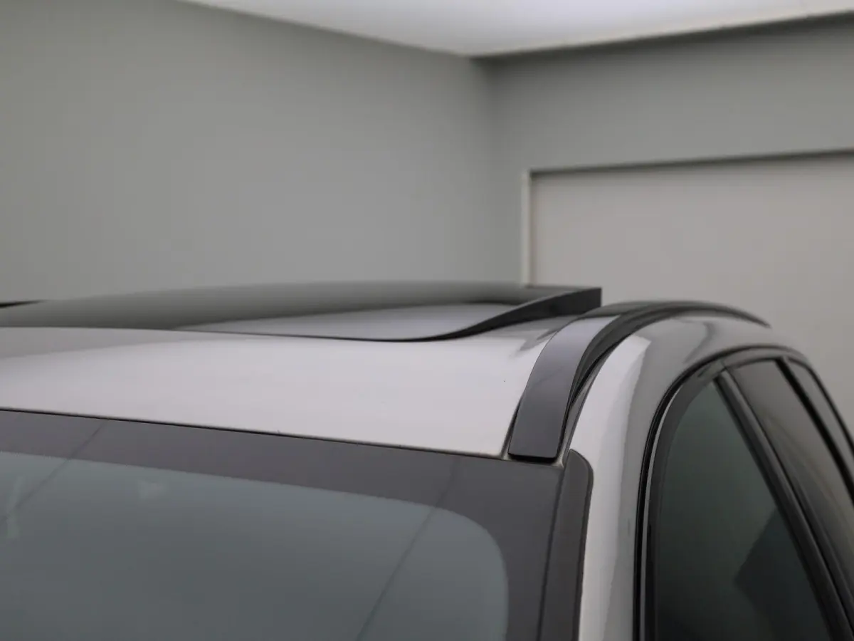2.0 T8 Plug-in hybrid AWD Plus Dark | Panoramadak | Automaat | Apple Carplay / Android Auto | Stoel-stuurverwarming | Virtual Cockpit | Camera | Climate Control | Leder | Elektrisch Verstelb