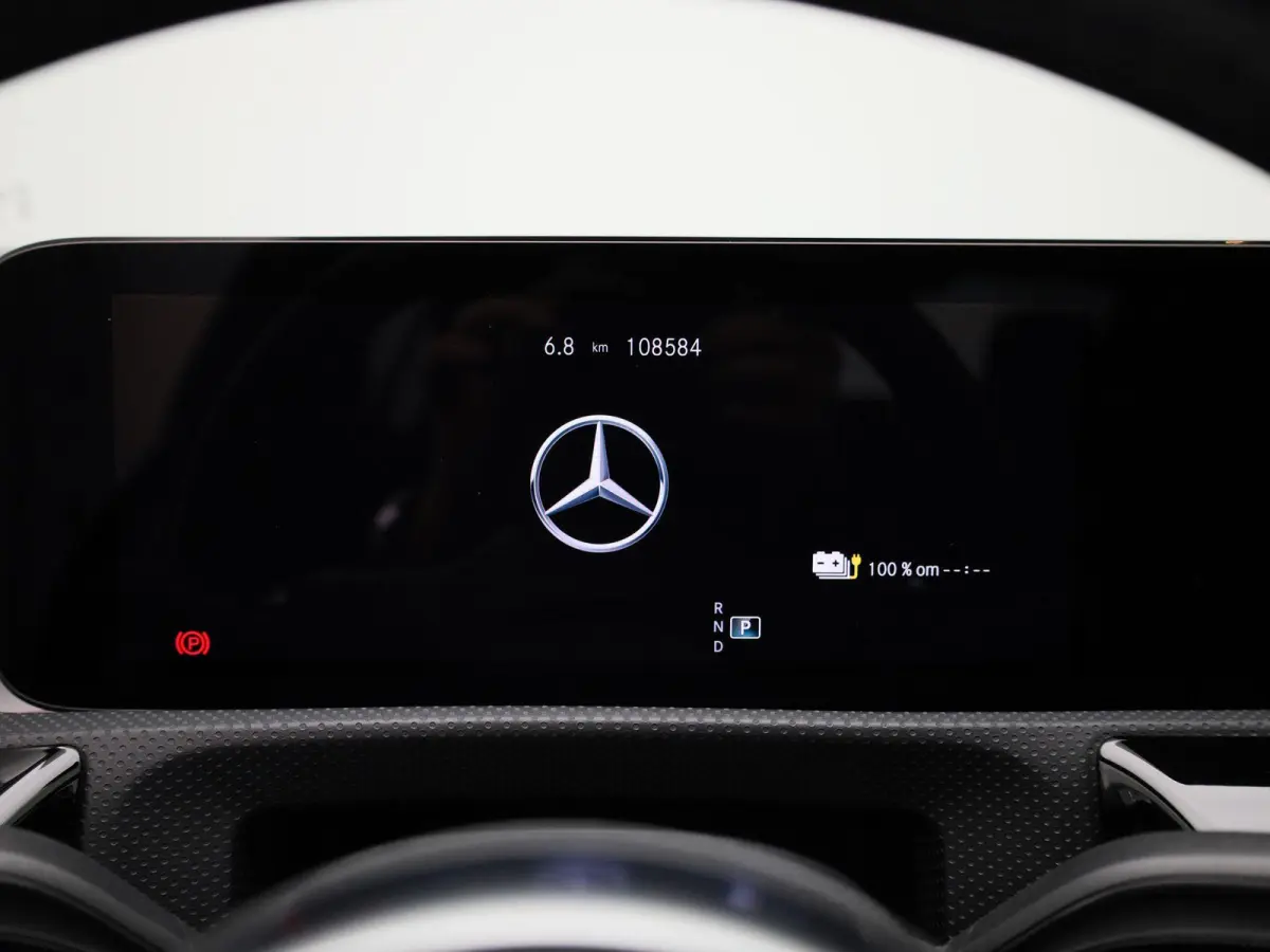 250 e AMG Line | Automaat | LMV | Virtual cockpit | Sfeer verlichting | Parkeer sensoren | Camera | Leder | Navigatie | Climate control | Stoel verwarming | DAB | Cruise control