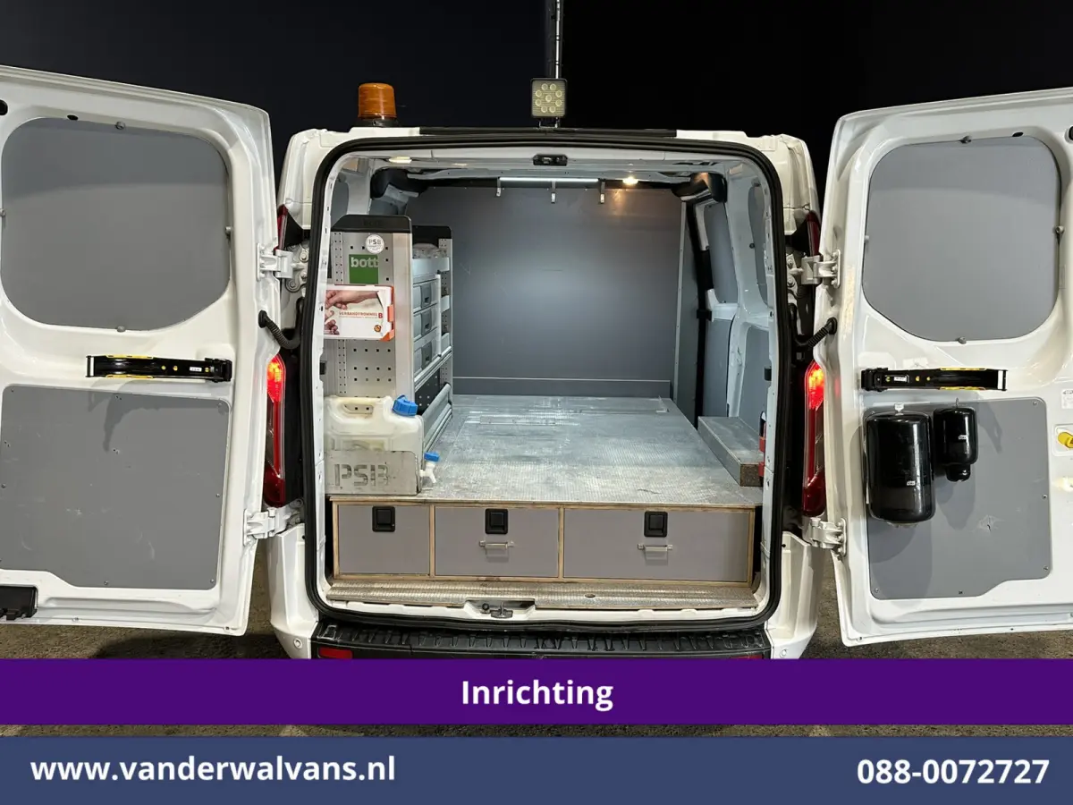 2.0 TDCI L1H1 Inrichting Euro6 Airco | 2500kg Trekhaak | Camera | Omvormer | LED | Cruisecontrol | Android Auto Stoelverwarming, Verwarmde voorruit, Parkeersensoren, Bijrijdersbank
