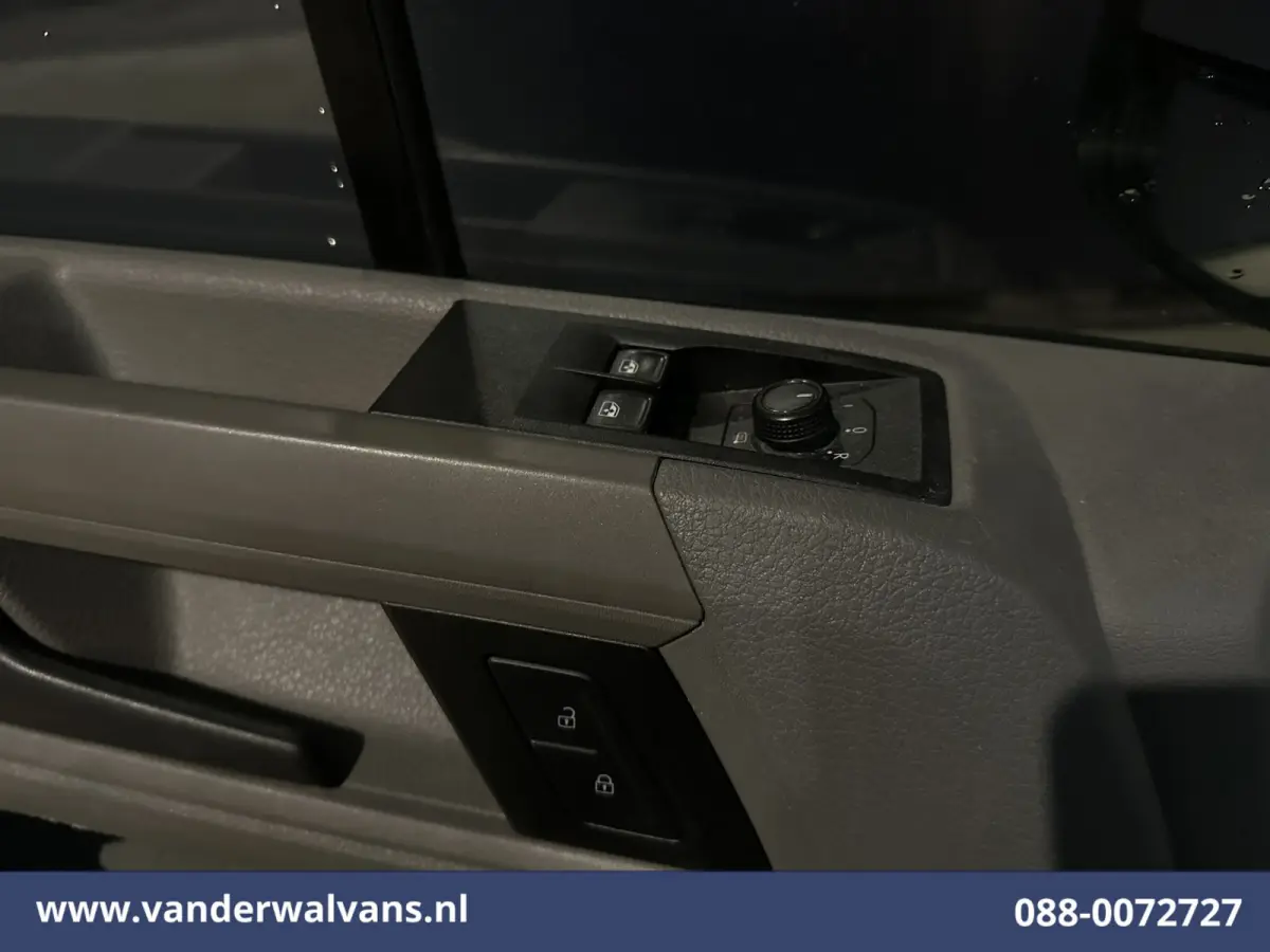 2.0 TDI L3H3 L2H2 Euro6 Airco | Camera | Apple Carplay | Android Auto | Parkeersensoren Bijrijdersbank