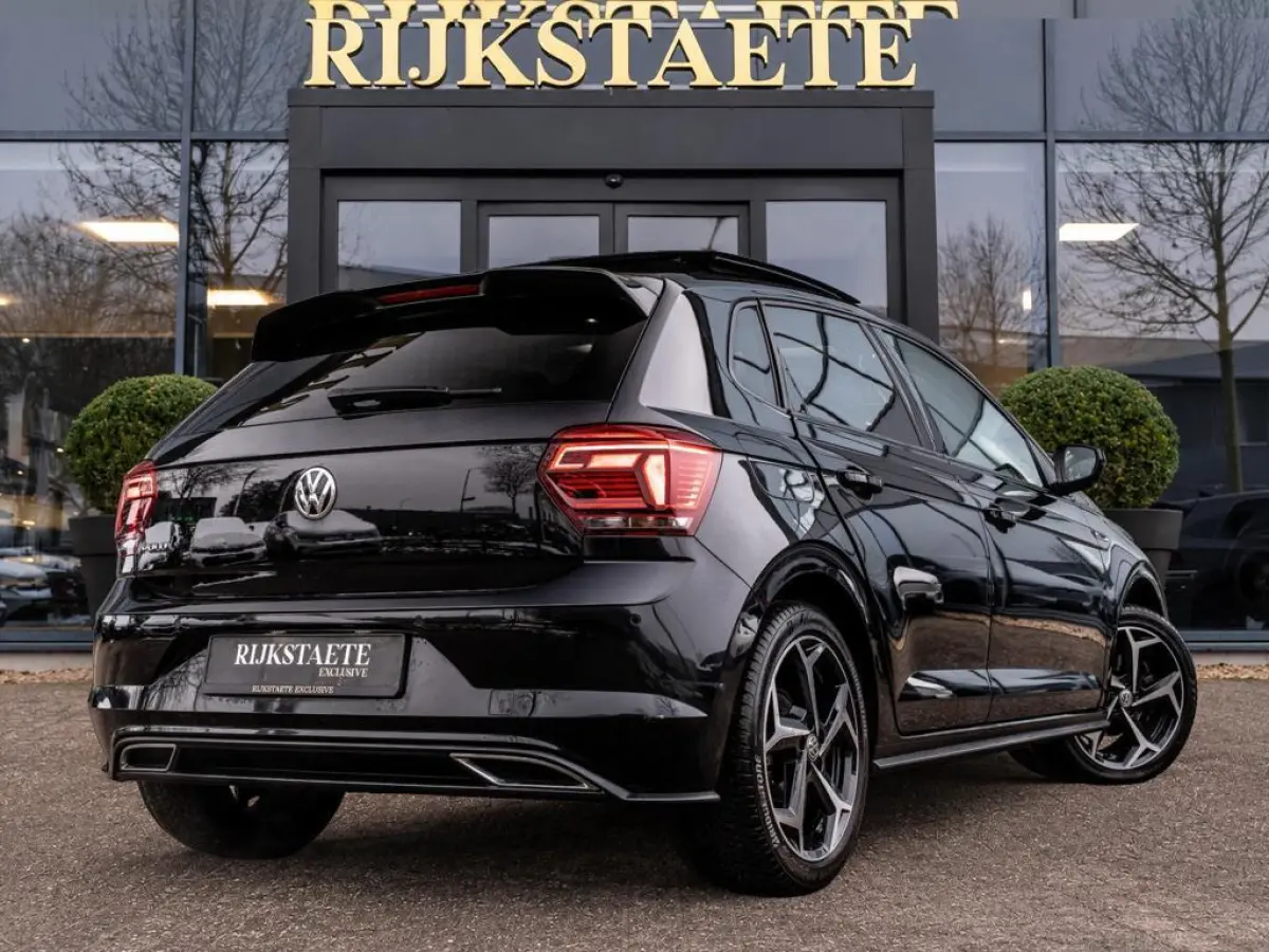 1.0 TSI R-LINE|PANO|CARPLAY|17''|ACC|LED|PDC