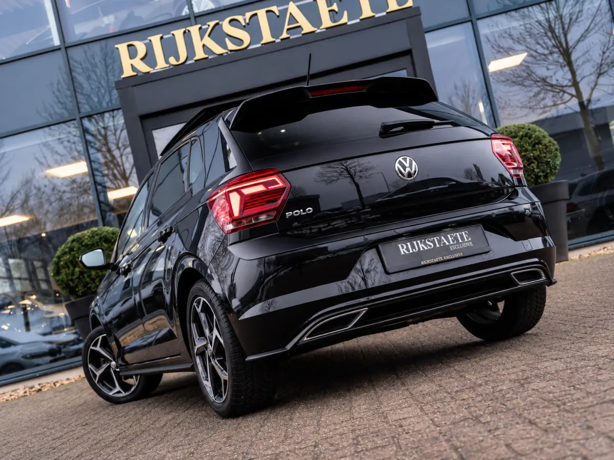 1.0 TSI R-LINE|PANO|CARPLAY|17''|ACC|LED|PDC