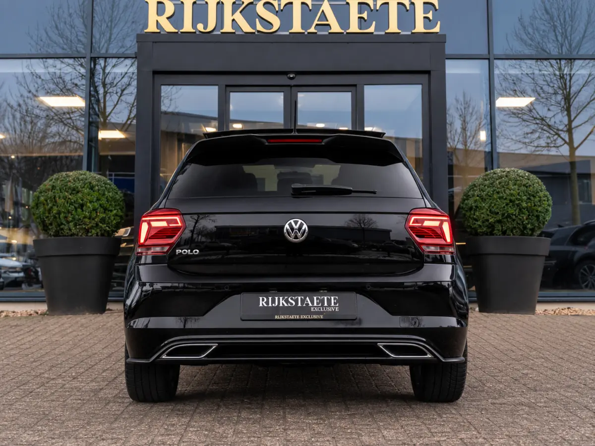 1.0 TSI R-LINE|PANO|CARPLAY|17''|ACC|LED|PDC