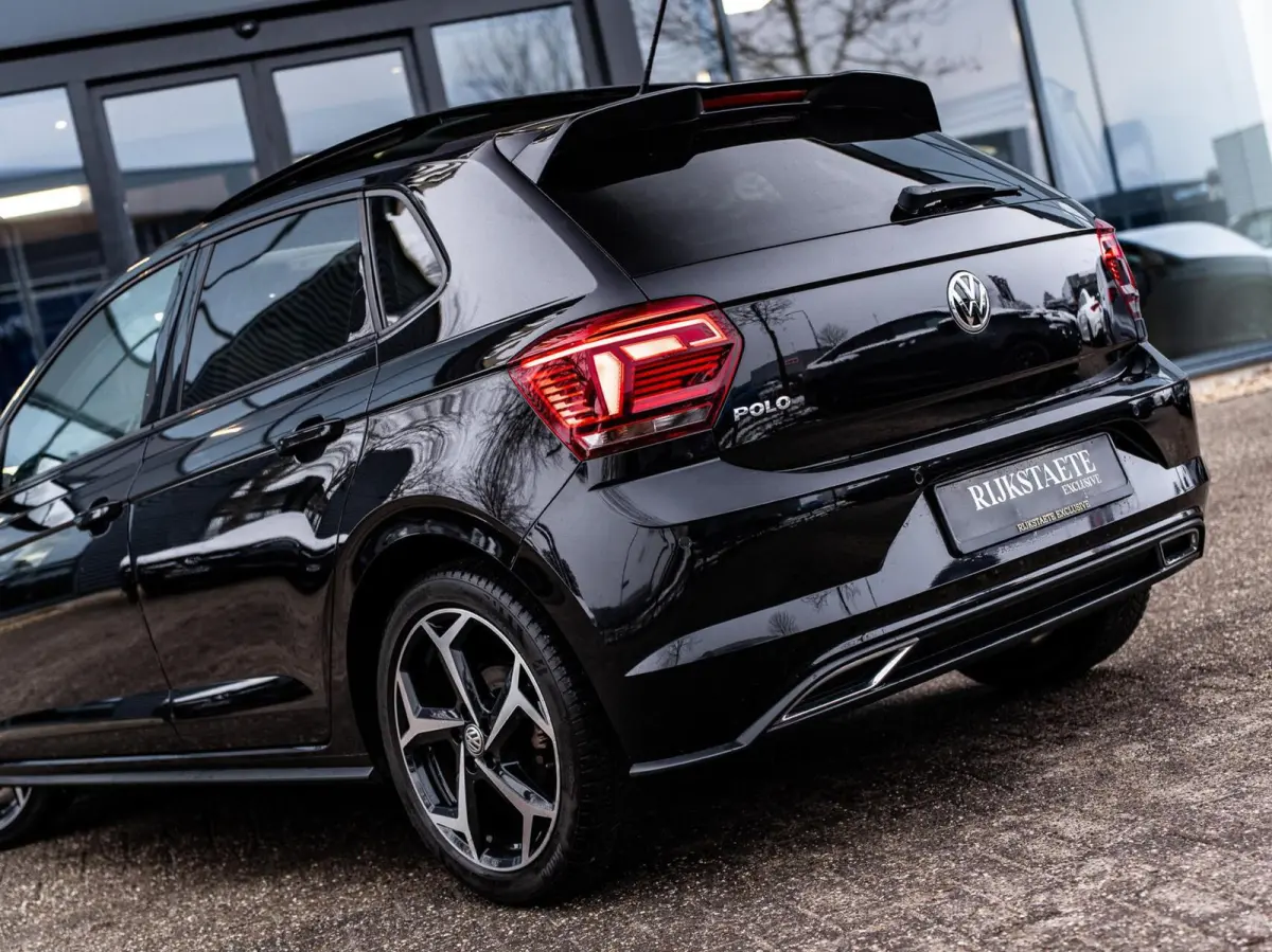 1.0 TSI R-LINE|PANO|CARPLAY|17''|ACC|LED|PDC