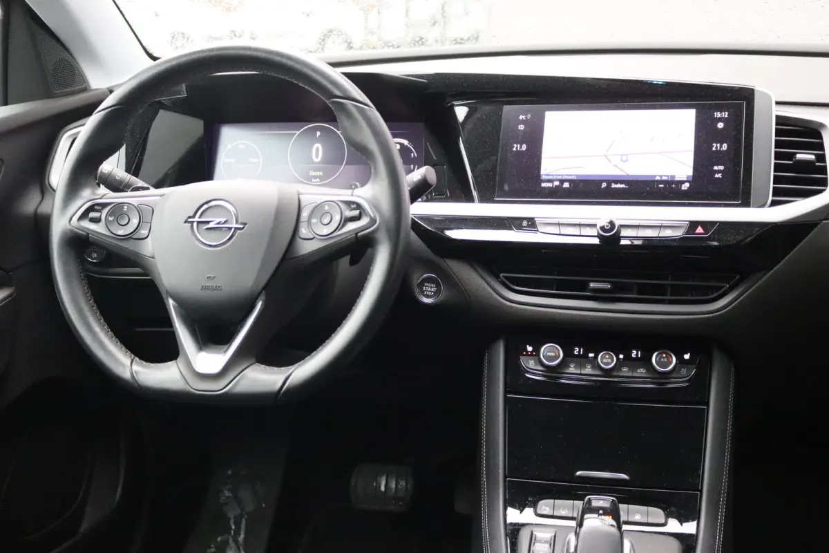 1.6T. Plug in Hybrid/PHEV 4x4 300PK Elegance Leder-pack/Elegance-pack