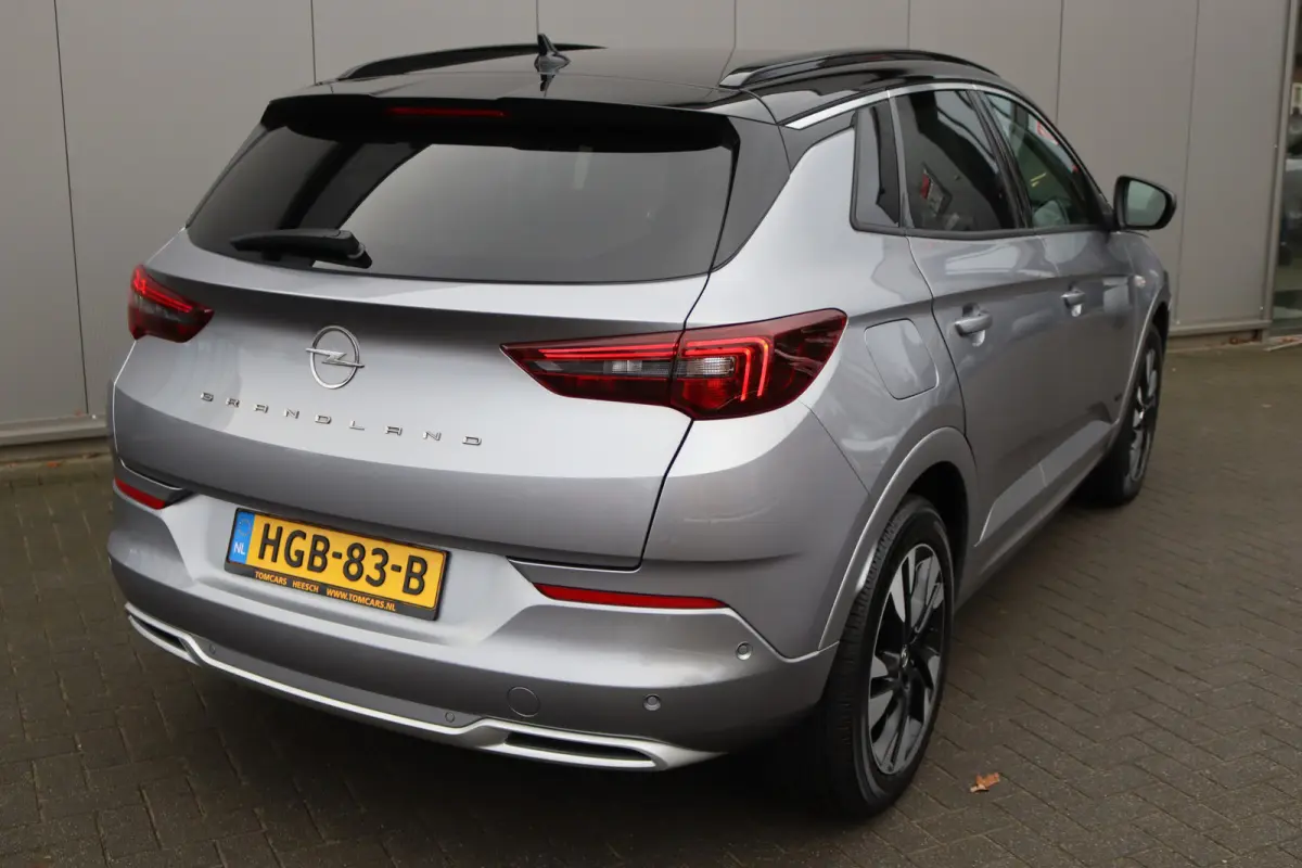 1.6T. Plug in Hybrid/PHEV 4x4 300PK Elegance Leder-pack/Elegance-pack