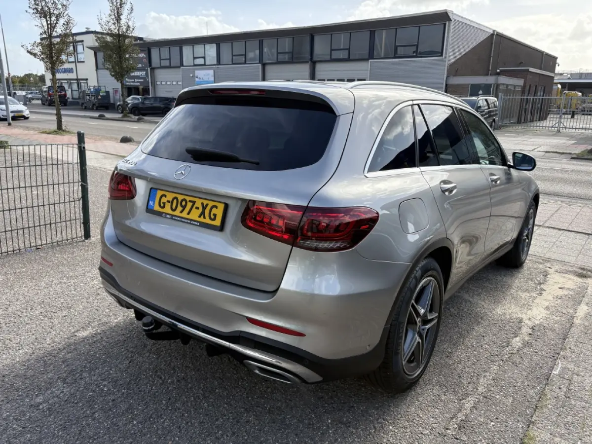 200 Premium AMG-line