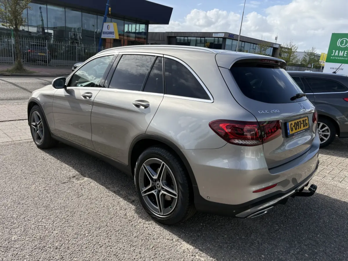 200 Premium AMG-line