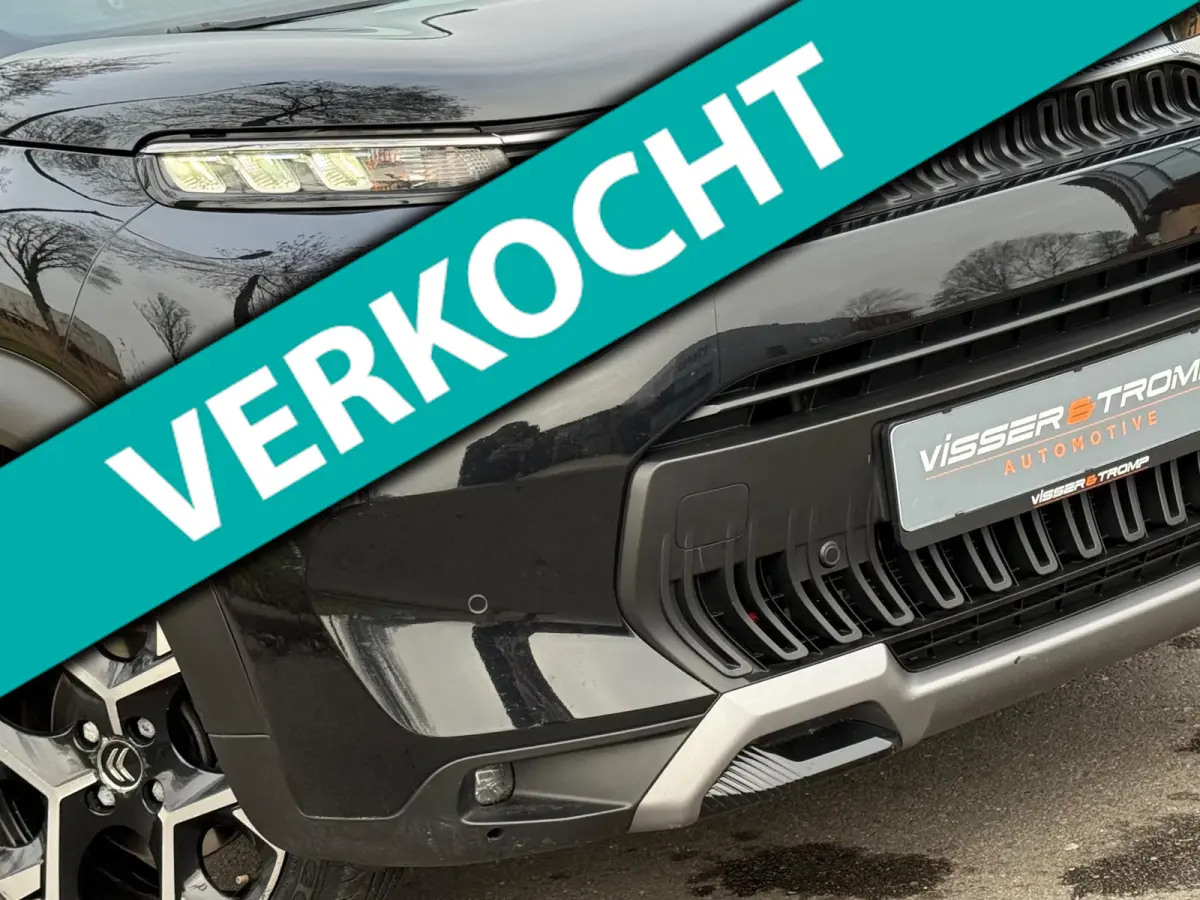 1.2 PureTech Shine 130pk Automaat - Noir Perla Nera - Panorama schuifdak/Carplay