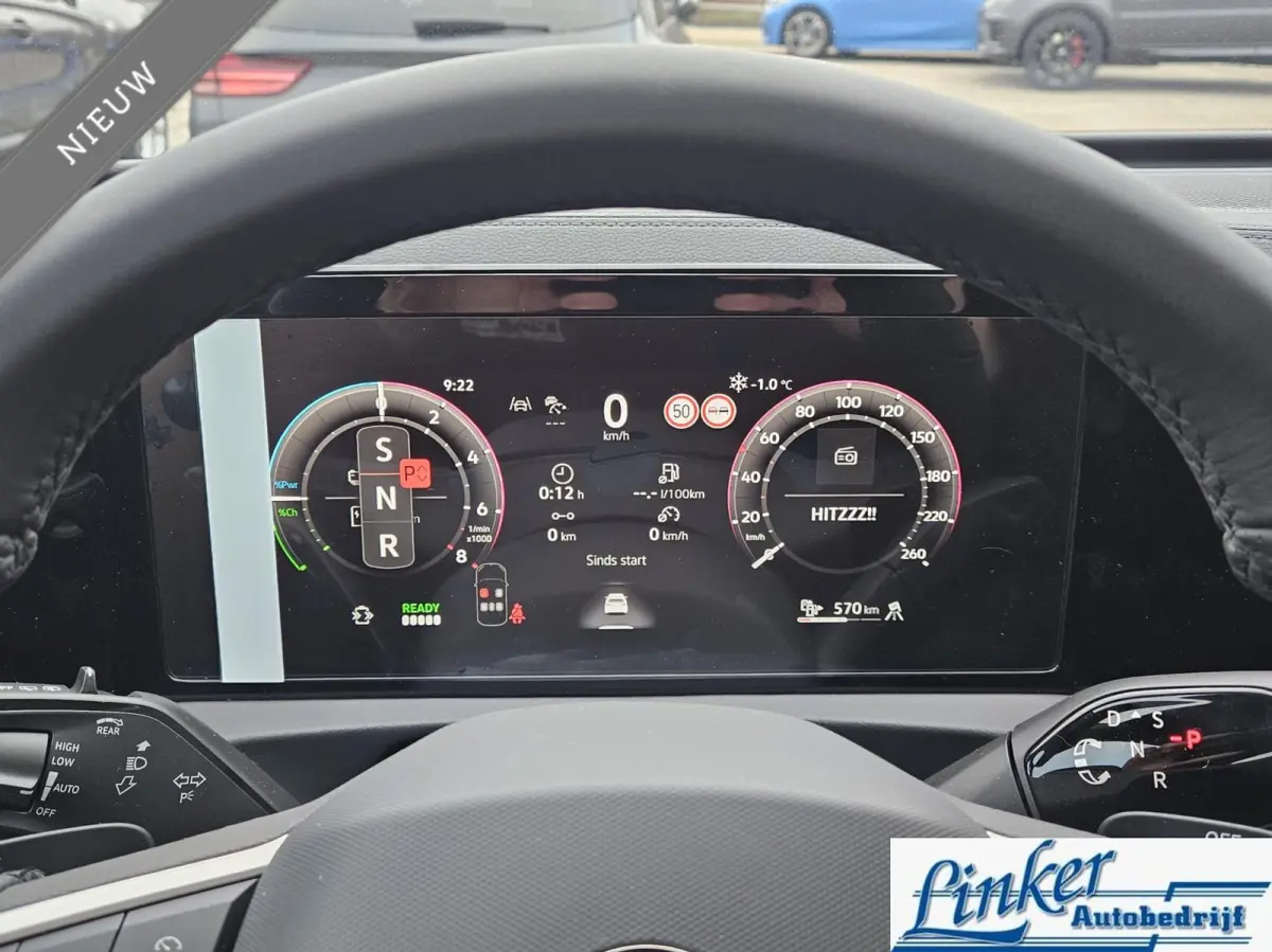 1.5 NIEUW! eHybrid R-Line 272PK PANO/TREKHAAK/DIRECT INZETBAAR
