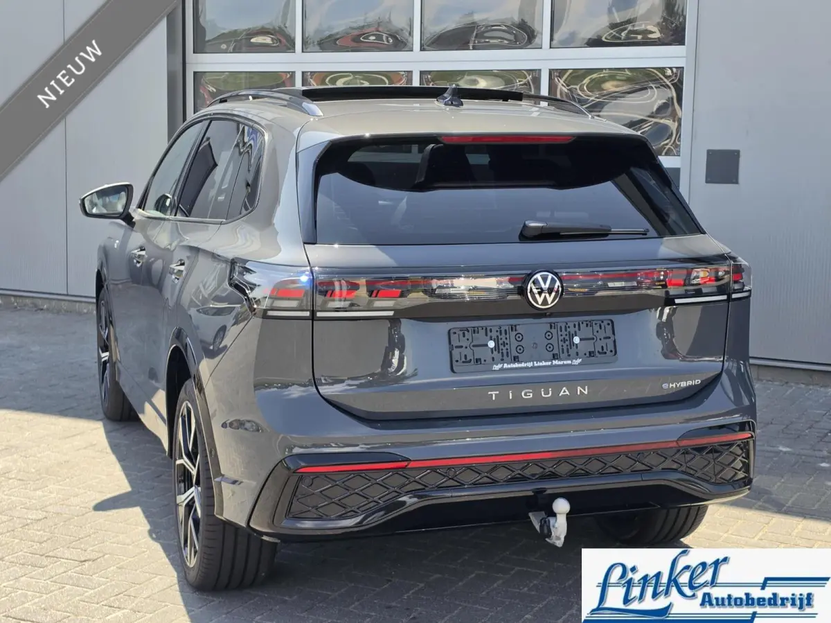 1.5 NIEUW! eHybrid R-Line 272PK PANO/TREKHAAK/DIRECT INZETBAAR