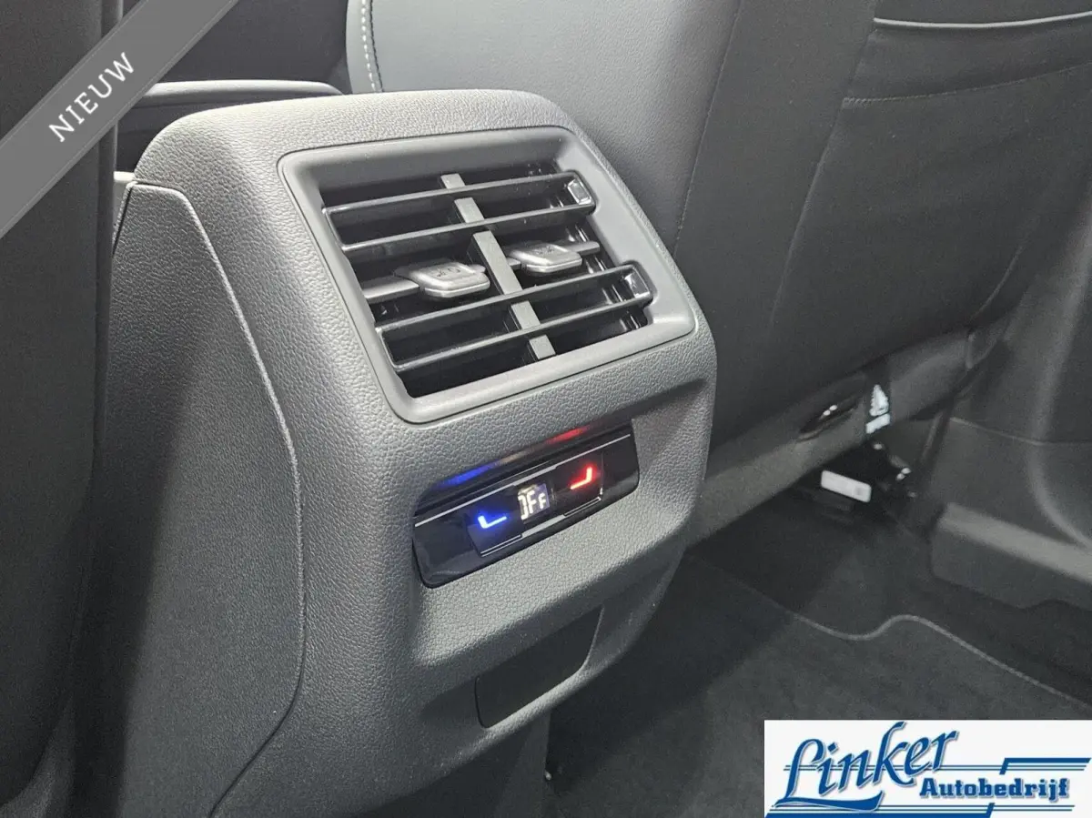 1.5 NIEUW! eHybrid R-Line 272PK PANO/TREKHAAK/DIRECT INZETBAAR