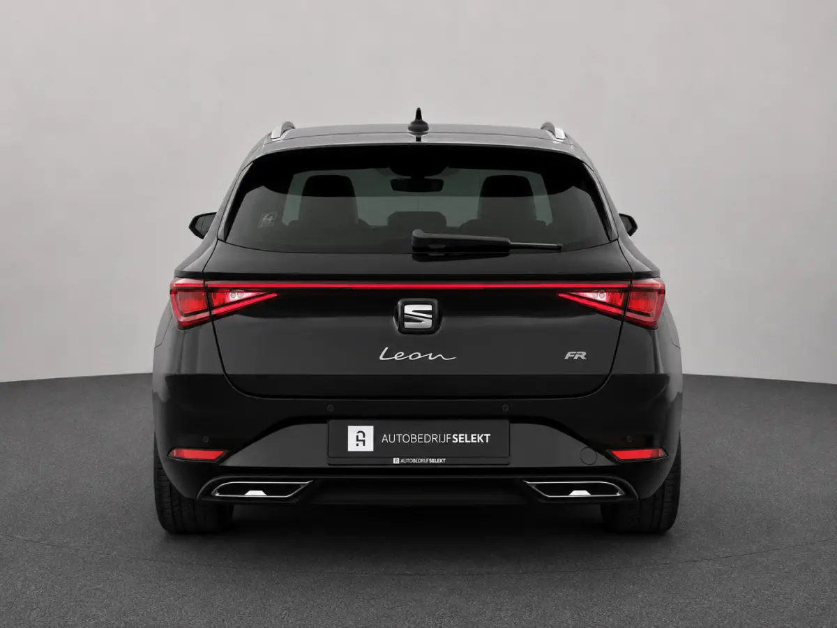 1.0 eTSI FR | Carplay | Virtual | DAB+ | Navi | Sfeerverlichting | Dealer onderhouden | Allseason banden